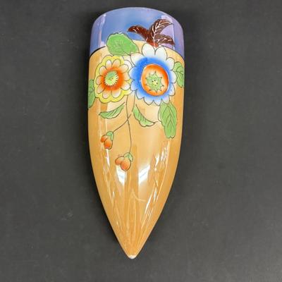 LOT 141: Vintage Japan Lusterware Porcelain Figural Wall Pockets: Art Deco, Ship & Floral