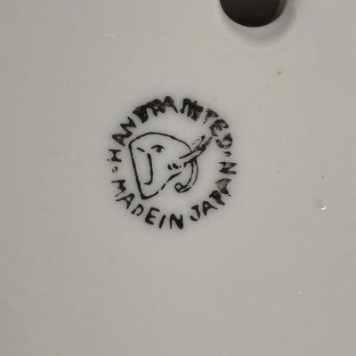 LOT 142: Vintage Floral Japan Lusterware Porcelain Figural Wall Pockets