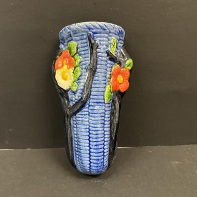 LOT 142: Vintage Floral Japan Lusterware Porcelain Figural Wall Pockets