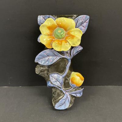 LOT 142: Vintage Floral Japan Lusterware Porcelain Figural Wall Pockets