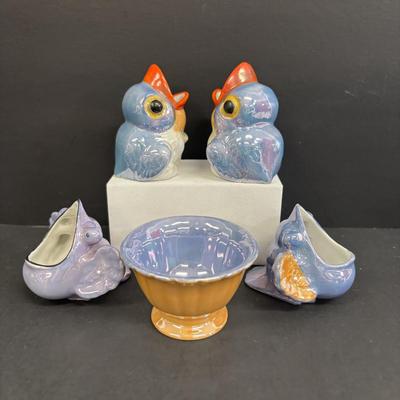 LOT 146: Vintage Japan Lusterware Wall Pockets, Creamer/Sugar Set, Fish/Bird Ashtrays and More
