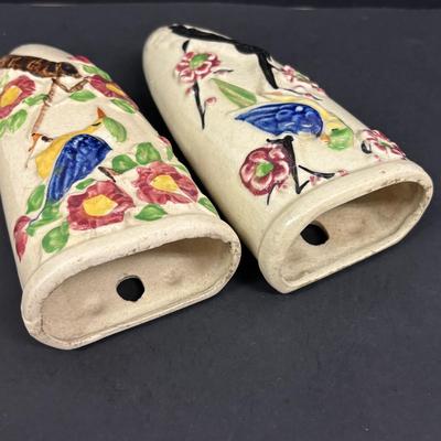 LOT 149: Vintage Wall Pockets: Miyata Ware, Yellow Parot, Bird/Floral