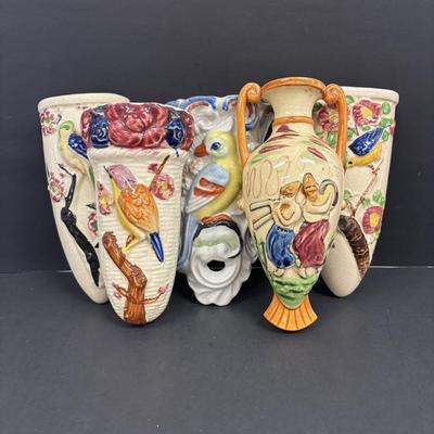 LOT 149: Vintage Wall Pockets: Miyata Ware, Yellow Parot, Bird/Floral