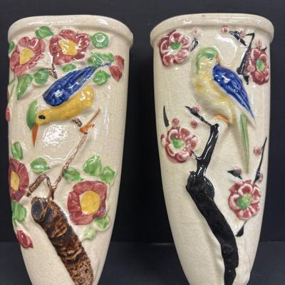 LOT 149: Vintage Wall Pockets: Miyata Ware, Yellow Parot, Bird/Floral