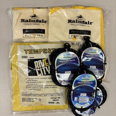 LOT 501: NIP Shakespeare Reflective Nylon Dock Rope, Rainfair Raincoats & Tempest Rain Suit