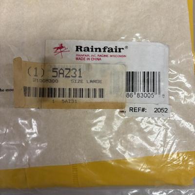LOT 501: NIP Shakespeare Reflective Nylon Dock Rope, Rainfair Raincoats & Tempest Rain Suit