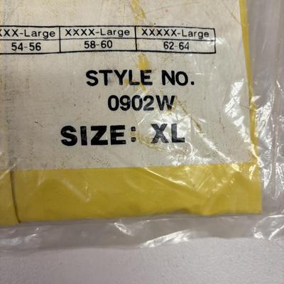 LOT 501: NIP Shakespeare Reflective Nylon Dock Rope, Rainfair Raincoats & Tempest Rain Suit