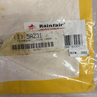 LOT 501: NIP Shakespeare Reflective Nylon Dock Rope, Rainfair Raincoats & Tempest Rain Suit