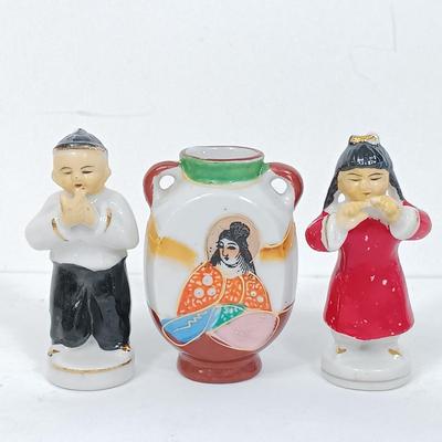 LOT 152: Vintage Japan Enameled and Handpainted Porcelain Figurines Set of (17)
