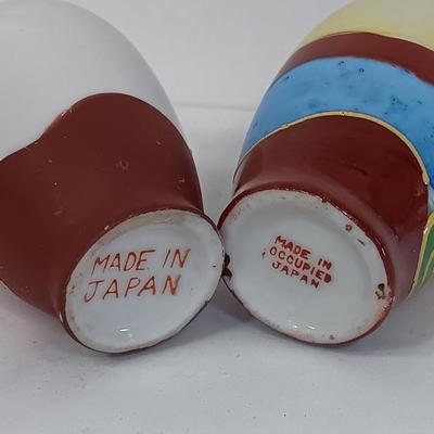 LOT 152: Vintage Japan Enameled and Handpainted Porcelain Figurines Set of (17)