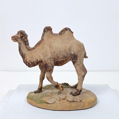 LOT 159: The Franklin Mint 1987 Wildlife Preservation Trust Sculpture Collection Set of (4)