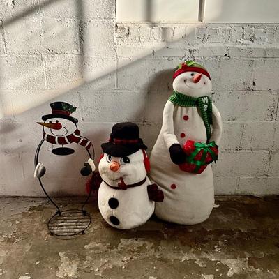 561 Three Snowmen Home Decor