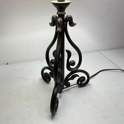747 Iron Swirl Decorators Lamp