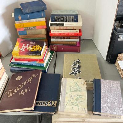 799 Lot of Vintage Books and Yearbooks