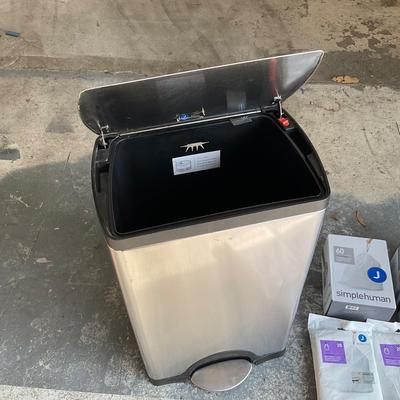 867 Simple Human Stainless Trashcan with Bags