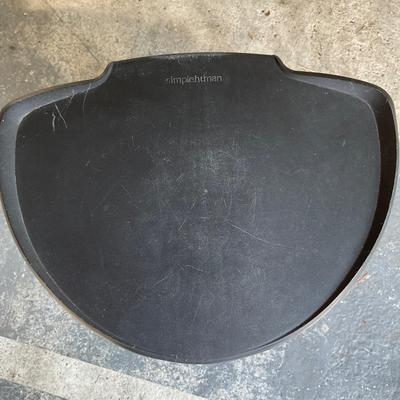 867 Simple Human Curved Front Garbage Can