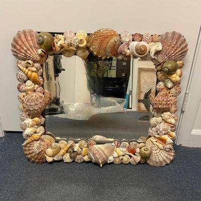 877 Large Decorative Shell Mirror