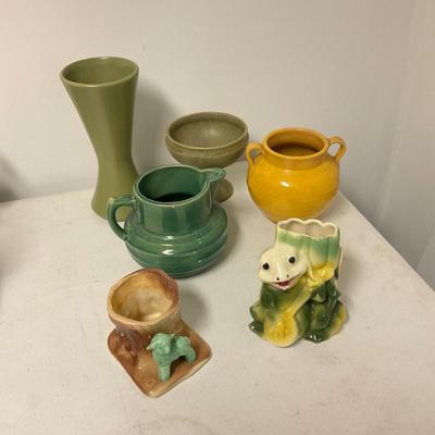 881 Hull Green Pottery and McCoy Lot