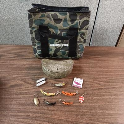 VINTAGE FISHING LURES AND BAIT BOX PLUS INSULATED BAG