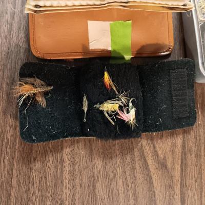 FLY TYING SUPPLIES AND FLIES IN HOLDERS