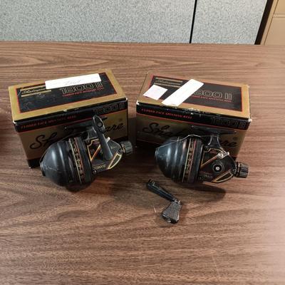 2 SHAKESPEARE 1800 II FISHING REELS WITH BOXES