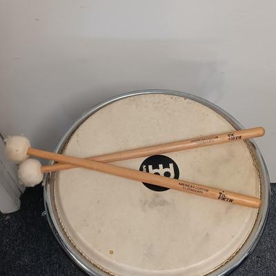 LOT 151: MEINL Floatune Wood Djembe Hand Percussion Instrument