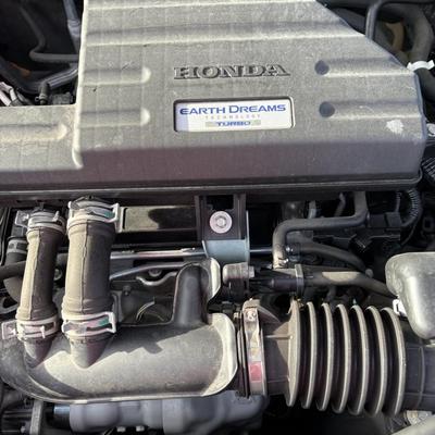 2018 HONDA CR-V EX - 30,000 miles AWD