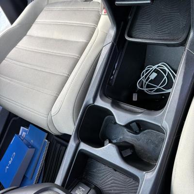 2018 HONDA CR-V EX - 30,000 miles AWD