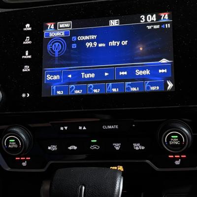 2018 HONDA CR-V EX - 30,000 miles AWD