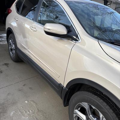 2018 HONDA CR-V EX - 30,000 miles AWD
