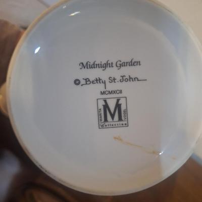 Noritake Forest Bount teapot