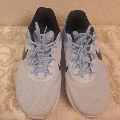 Men's size 11.5 Nicke running shoes