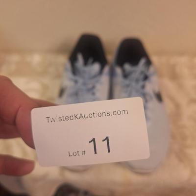 Men's size 11.5 Nicke running shoes