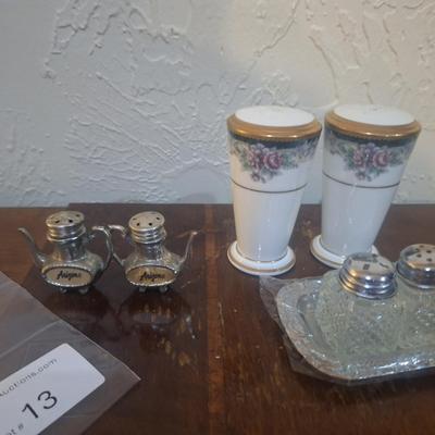 salt and pepper shaker bundle