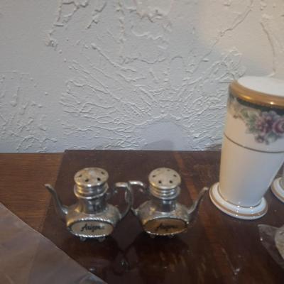 salt and pepper shaker bundle