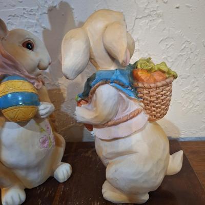 Resin Easter bunny figurines