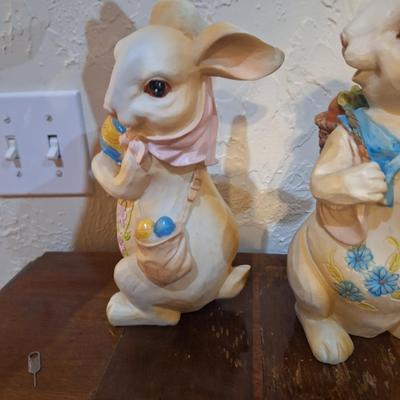 Resin Easter bunny figurines
