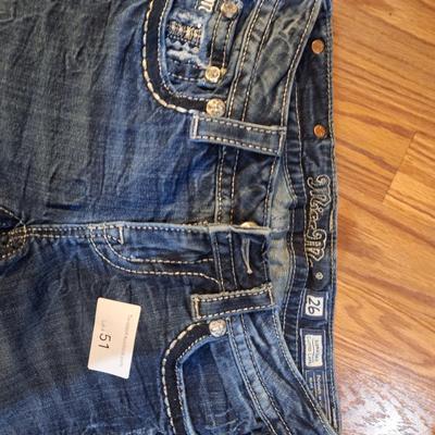 Sale Photo Thumbnail #227