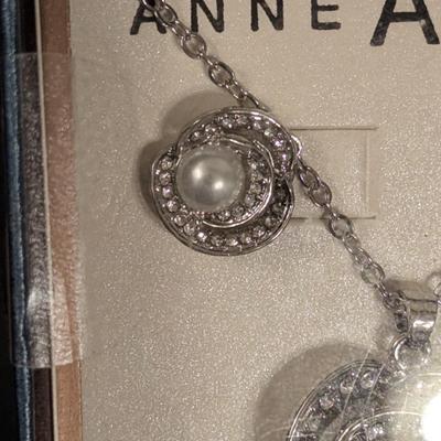 Sale Photo Thumbnail #477