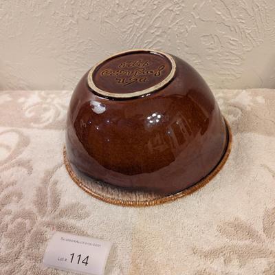vintage 8 inch Hull pottery lip mising bowl with spout- brown drip glaze