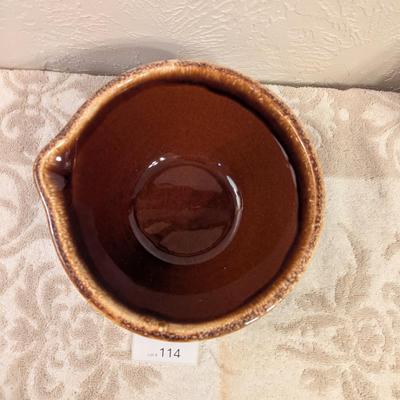 vintage 8 inch Hull pottery lip mising bowl with spout- brown drip glaze