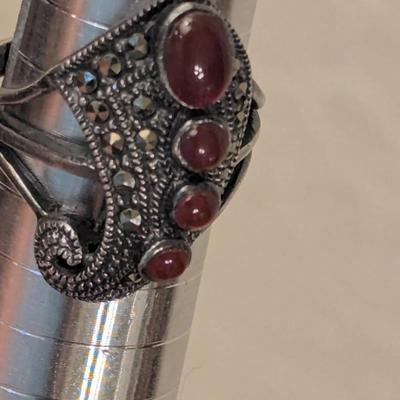 Sterling silver 925 silver ring size 7.5