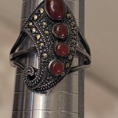 Sterling silver 925 silver ring size 7.5