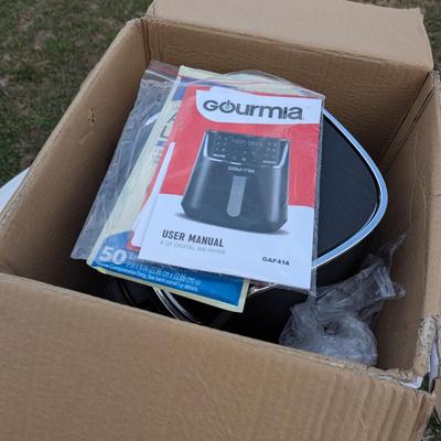  Gourmia 4-Quart Digital Air Fryer- with box