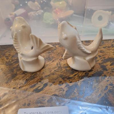 vintage ceramic fish salt and pepper shakers