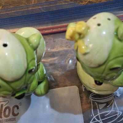 vintage green ceramic Van Tellingen bear salt and pepper shakers.