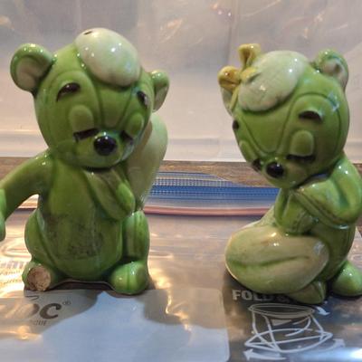vintage green ceramic Van Tellingen bear salt and pepper shakers.