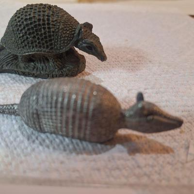 Arnadillo figurines- the last two to list…