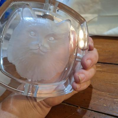 vintage Cristal d'Arques or Cristal de Sevres etched cat crystal ashtray