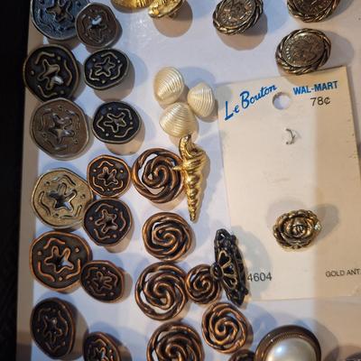assortment of vintage buttons- some may be military